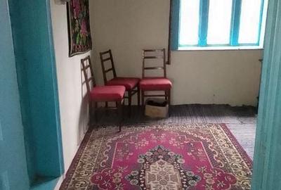 Casă cu 4 camere cu Teren 1400 Mp în Gârbovi - 3