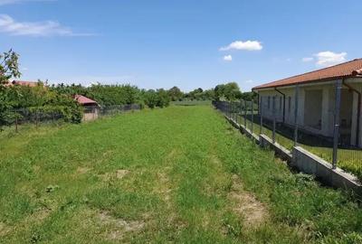Teren de 1200 mp, în Sitaru - 1
