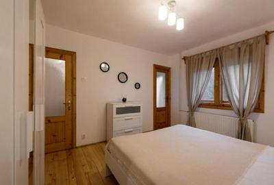 Apartament cu patru camere Busteni - 6
