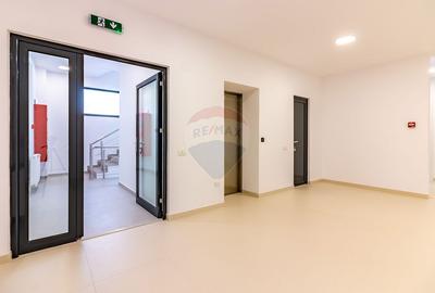 Spațiu comercial, de 38 mp, în Ultracentral - 16
