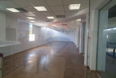 Spatiu comercial de 115mp de inchiriat in zona Craiovita Noua