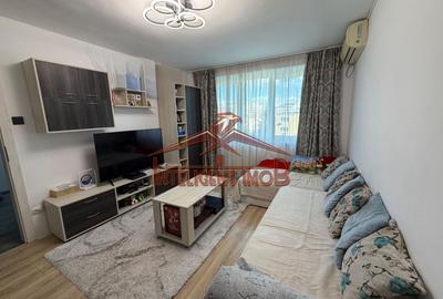 Apartament cu 3 camere semidecomandat, mobilat în Hipodrom 1 - 5