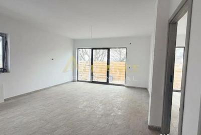 Casă cu 3 camere în Berceni - 2