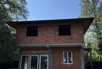 Casă cu 4 camere în 3 Insule - 2