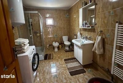 Casă cu 4 camere cu Teren 1450 Mp în Stănești - 4