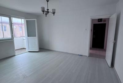 Apartament cu 2 camere semidecomandat în Electroprecizia