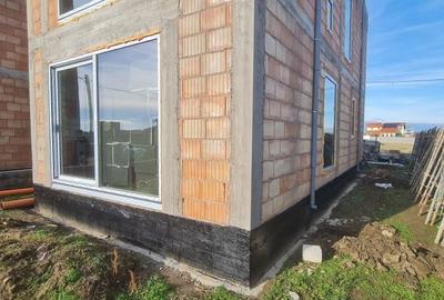 Casă cu 3 camere în Moșnița Veche - 4