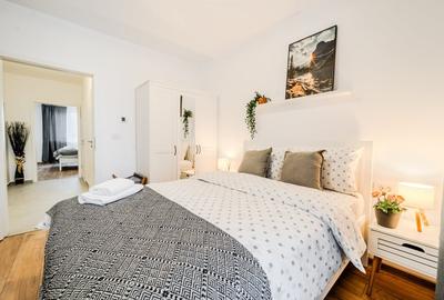 Apartament Central Renovat cu vedere in Piata Victoriei - 17