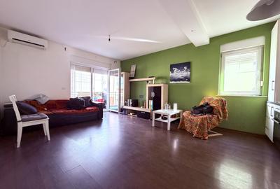 Apartament cu 3 camere decomandat, mobilat în Blașcovici