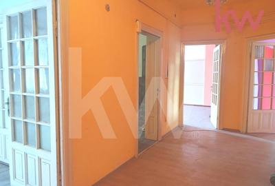 Apartament cu 4 camere decomandat în Central - 2