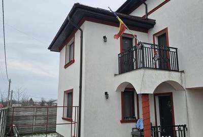 Casă cu 5 camere cu Teren 360 Mp în Cornetu - 1