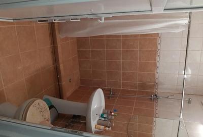 Apartament cu 3 camere semidecomandat, mobilat în Central - 2