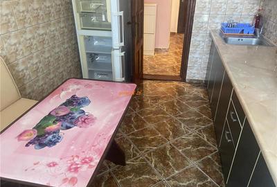 Apartament 3 camere , zona centrala -Inspectoratul Scolar ,d - 1