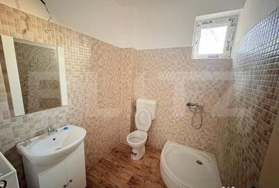 Casă cu 9 camere cu Teren 16351 Mp în Sud - 10