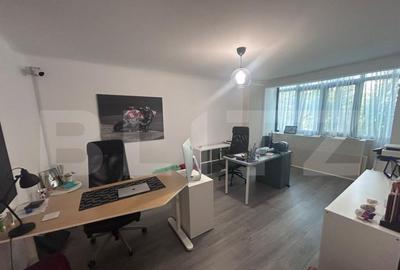Apartament cu 4 camere, decomandat, etaj 1, 84,45 mp, zona - 3