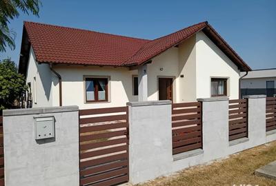 Casă cu 4 camere în Vladimirescu - 2