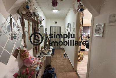 Apartament cu 2 camere decomandat în Craiovița Nouă - 2