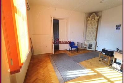 Casă cu 4 camere în Central - 5