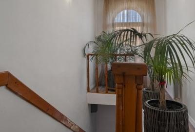 Vila unifamiliala eleganta, cu garaj si curte proprie, Uverturii / Lacul Morii - 24