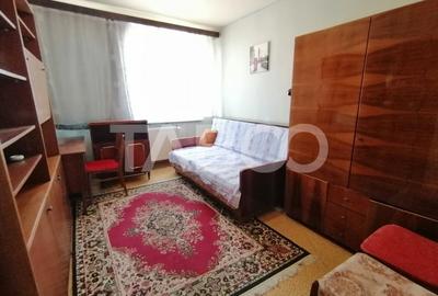 Apartament decomandat de vanzare cu 3 camere balcon zona Mihai Viteazu - 2