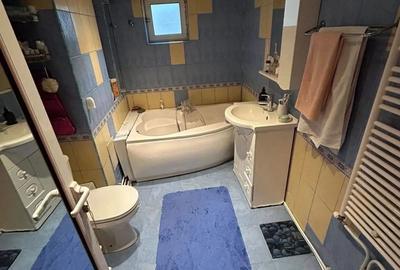 De vanzare apartament 4 camere si 2 bai, etaj 2, zona centrala, mobilat - 7