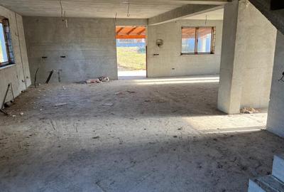 Casa cu teren 2000mp / Alunu - Valcea - 5