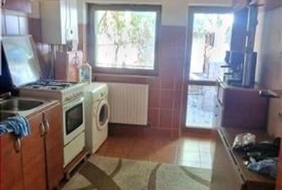 Casa individuala cu 3 camere de vanzare in Piata Cluj - 3