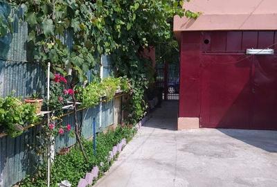 Casă cu 6 camere în Central - 1