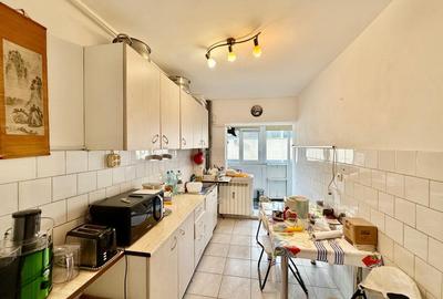 Apartament cu 3 camere decomandat în P-ța Unirii - 3