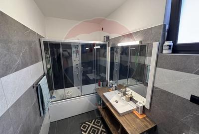 Duplex cu 13 camere cu Teren 1101 Mp în Rădaia - 14