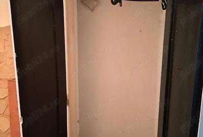Apartament cu 3 camere semidecomandat în Micro 16 - 8