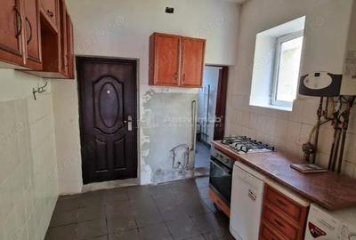 1 camera - zona Boul Rosu - 2