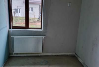 Casă cu 3 camere în Central - 2