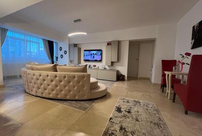 Apartament cu 3 camere în 13 Septembrie