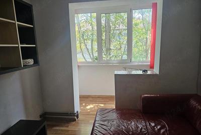 Apartament cu 3 camere semidecomandat în Torontalului - 5