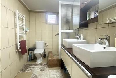 Casa Renovata si Mobilata Complet, amplasata pe un teren de 1300 mp, localitatea - 13