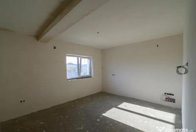 Casă cu 4 camere cu Teren 235 Mp în Central - 11