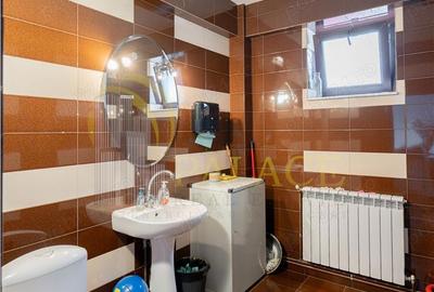 Casă cu 6 camere cu Teren 234 Mp în Copou - 9
