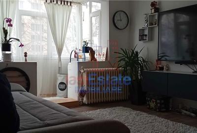 Apartament cu 2 camere semidecomandat în Albești - 1
