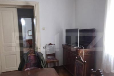 Casă cu 4 camere cu Teren 285 Mp în Petrolului - 1