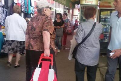 Spațiu comercial, de 6 mp, în Titan - 2