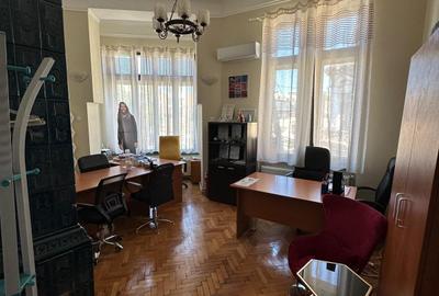 Apartament 3 camere - spatiu comercial - birou, atelier etc Apartament 3 camere - spatiu comercial - birou, atelier etc - 1