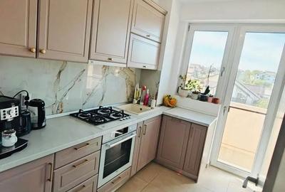 Apartament cu 2 camere decomandat în Podu Roș - 1