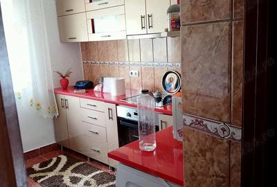 Casă cu 4 camere cu Teren 1950 Mp în Smârdan - 4