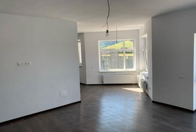 Casă cu 4 camere în Sânpetru - 5