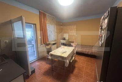 Casă cu 4 camere cu Teren 1316 Mp în 14 Mai - 14