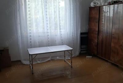 Casă cu 3 camere cu Teren 1446 Mp în Moinești - 8