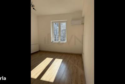 Apartament cu 3 camere semidecomandat în Romană - 2