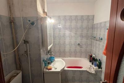 Apartament cu 3 camere decomandat în Central - 2