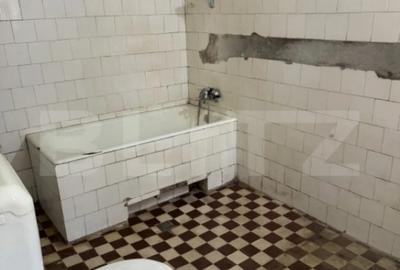 Casă cu 3 camere cu Teren 168 Mp în Central - 1